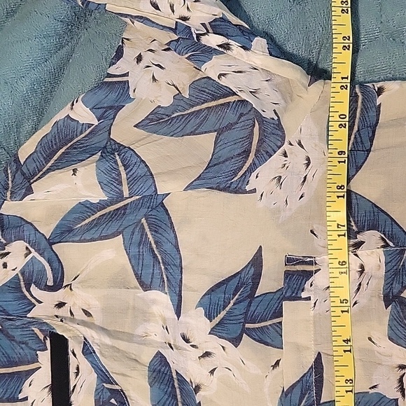 Soft Surroundings Gillian Tunic Blouse Floral-Size Medium - Picture 15 of 17